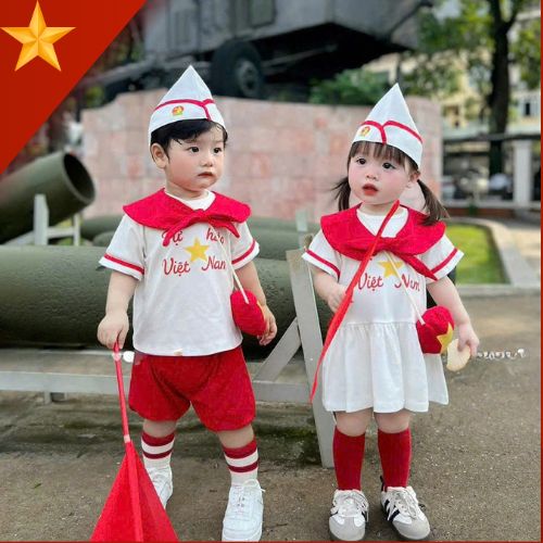 Quần áo bé gái, bé trai – SET NAM NỮ QUỐC KHÁNH (Tự Hào Việt Nam) siêu xinh cho bé 1-5 Tuổi